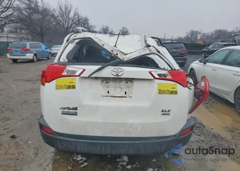 2020 Toyota Rav4 Xle from USA, damaged, VIN 2T3RFREV5EW221563